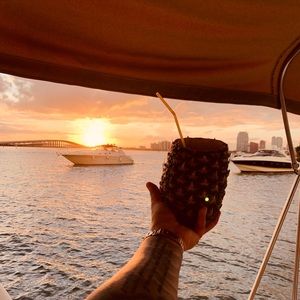 Meet your Posher, Manuel